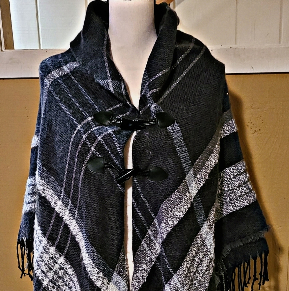 Apt. 9 poncho sweater